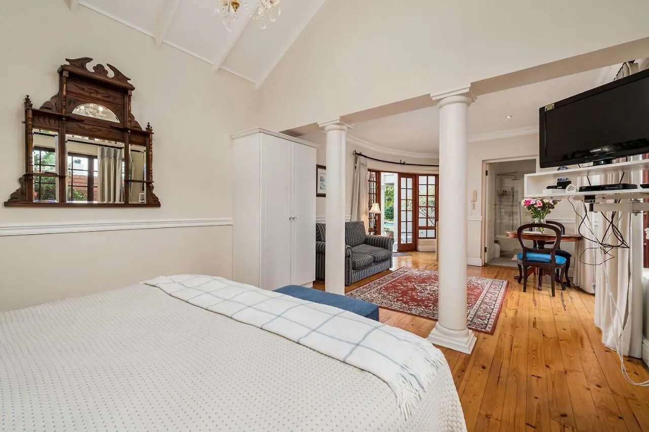 Millbury Guest House Порт-Элизабет