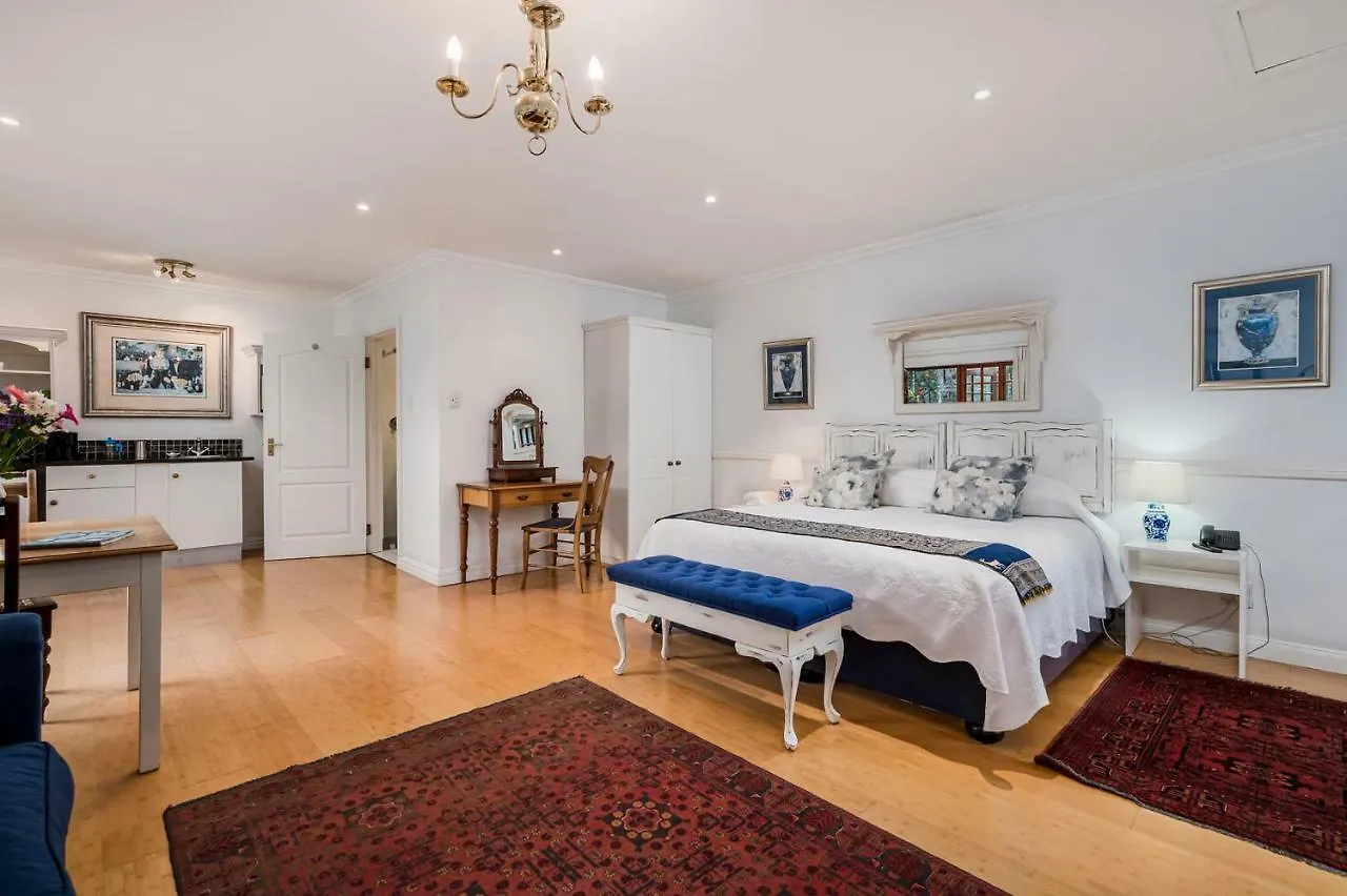 Millbury Guest House Порт-Элизабет