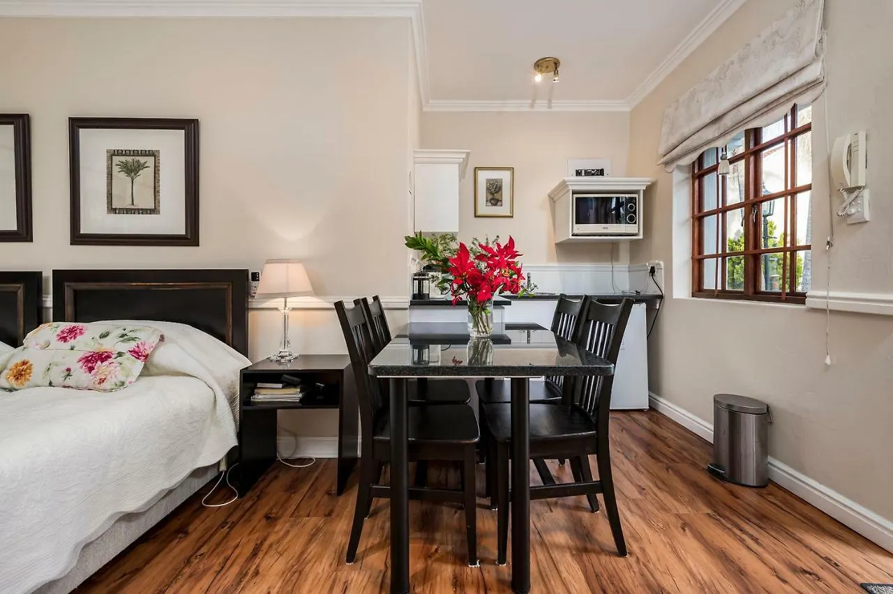 Millbury Guest House Port Elizabeth 4*,  Sydafrika